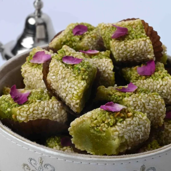 Pistachio Sakia