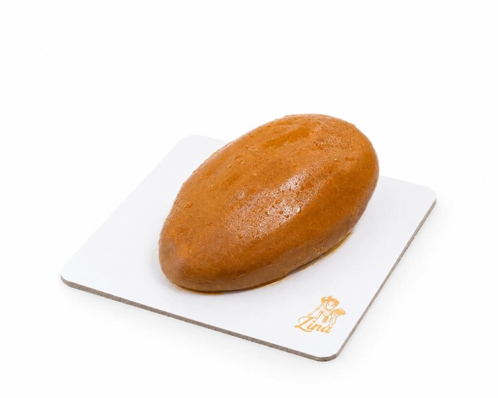 Almond Trompe-l’œil